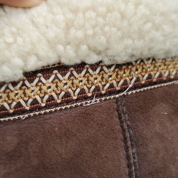 UGG 5273 Leather Boots 7